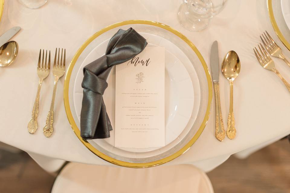 Place setting - Indiana Wedding Decorators