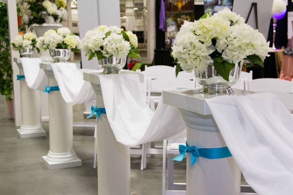 Aisle decor