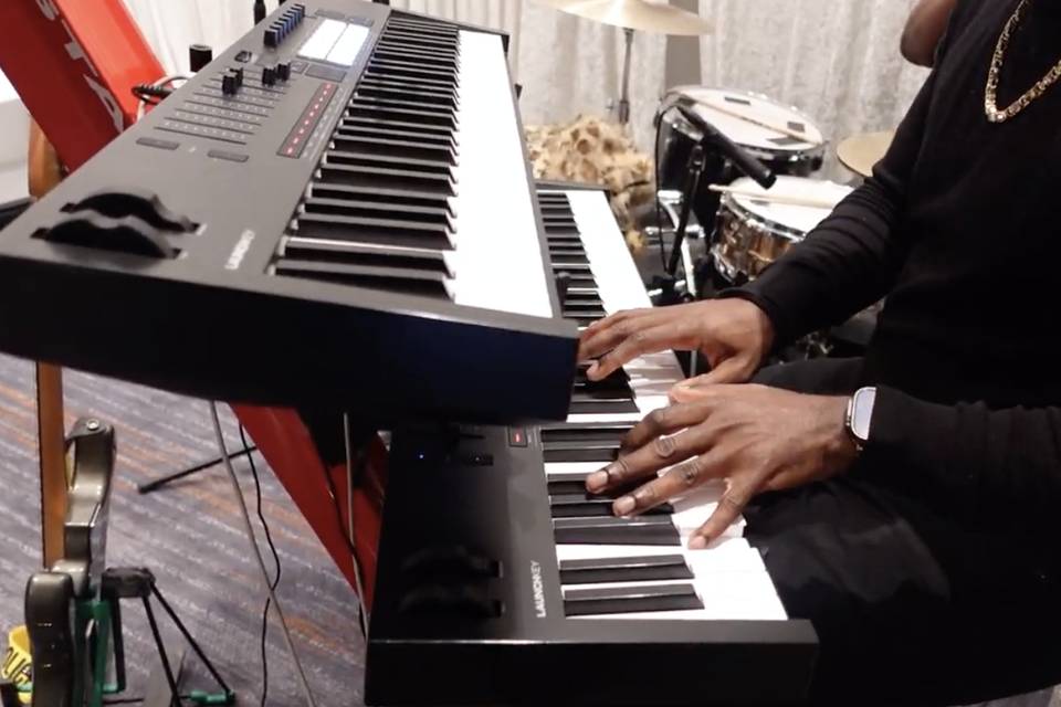 Keyboard - The Well Event