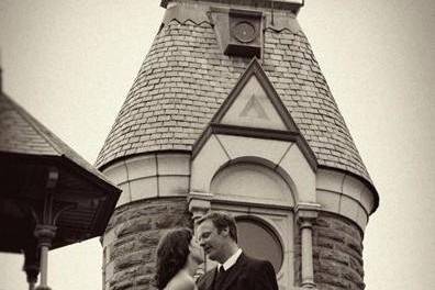 Wedding couple in Belvedere Castle, Central Park, New York. Kim Coccagnia, Photographer