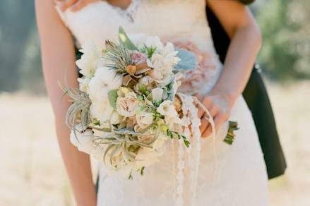 Newlyweds kissing