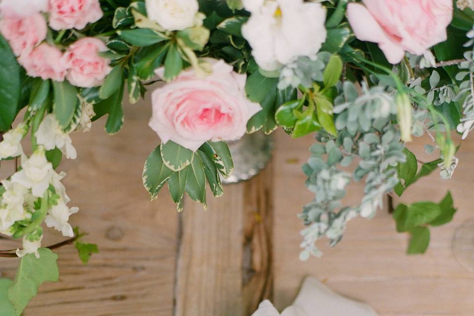 Photos: Taken By SarahFloral Design: Posh Peony