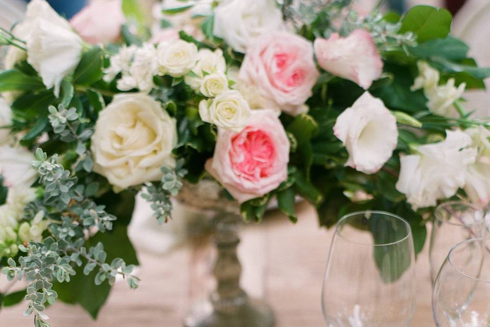 Photos: Taken By SarahFloral Design: Posh Peony