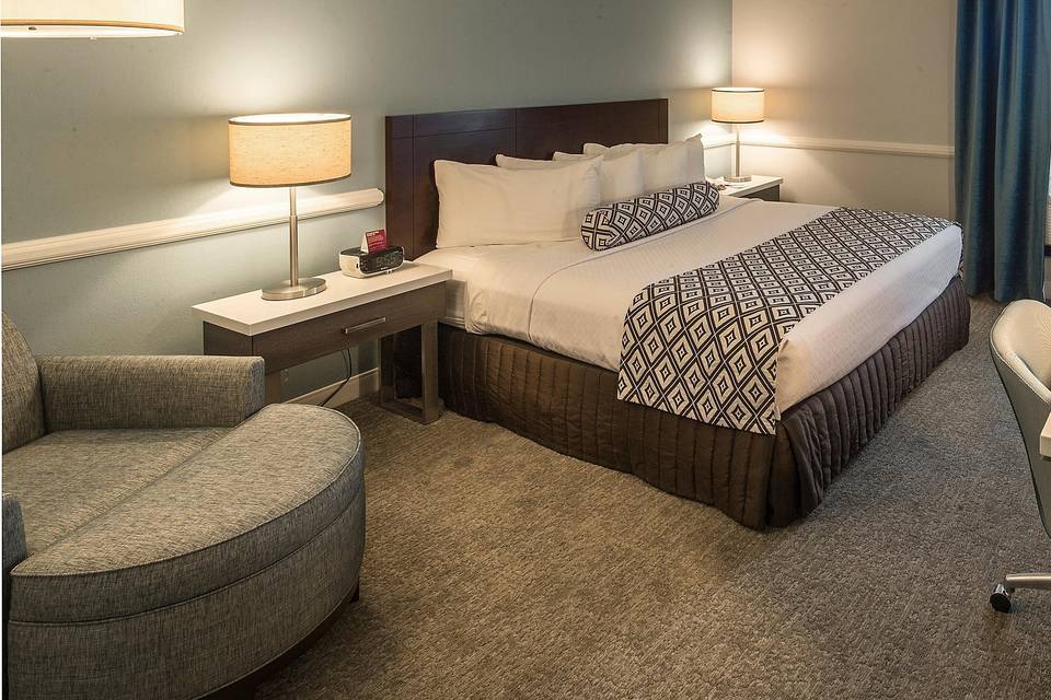 Crowne Plaza Hotel & Suites Pittsburgh South