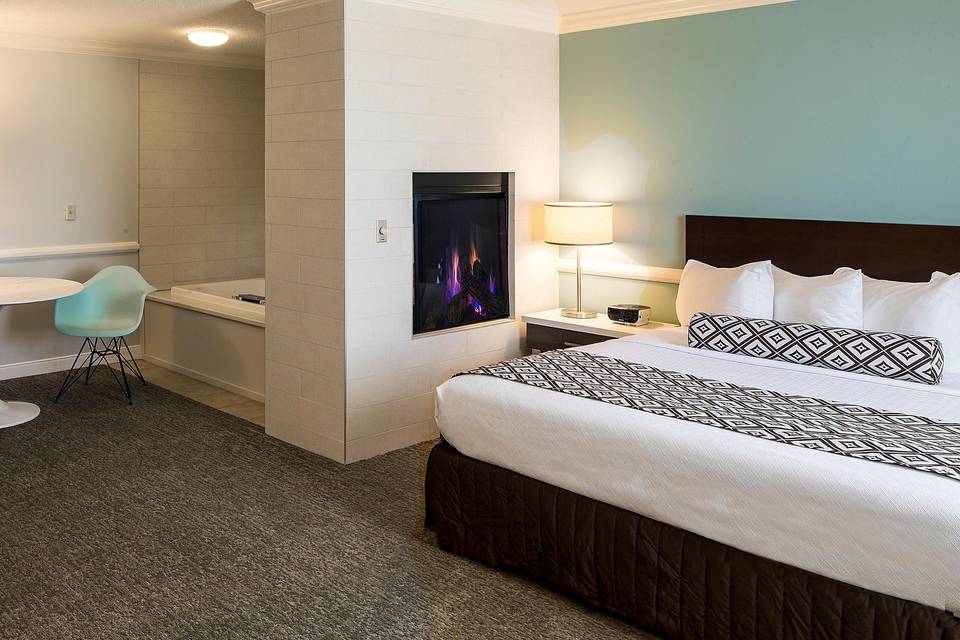 Crowne Plaza Hotel & Suites Pittsburgh South