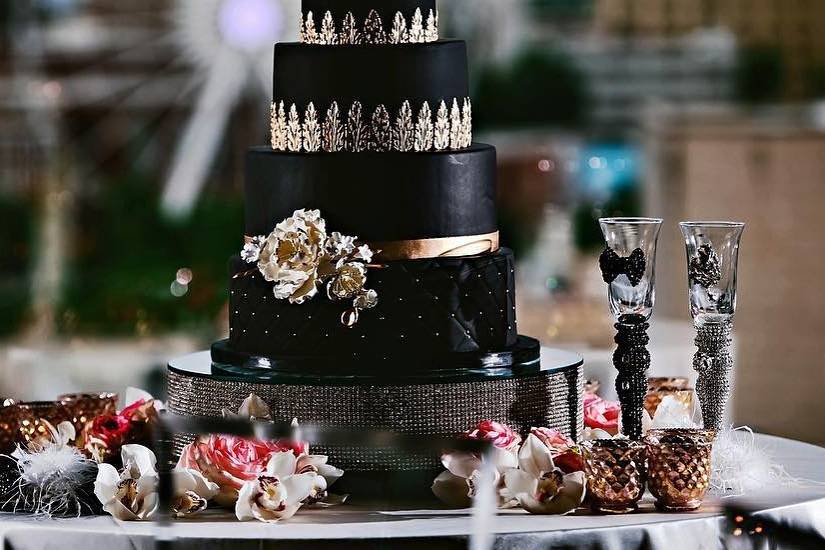 Black and gold cake