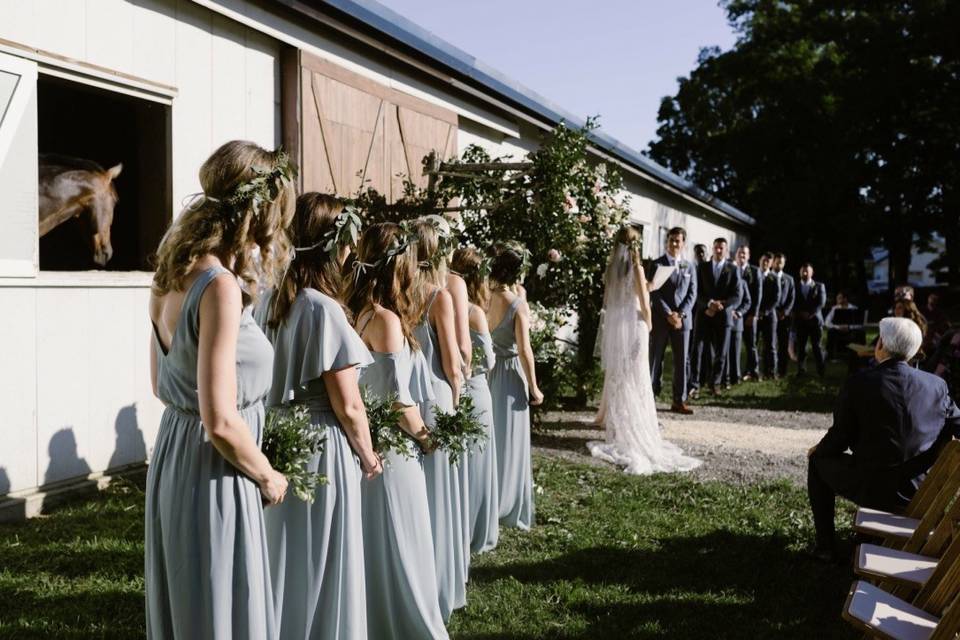 Wedding outside Oz Barn