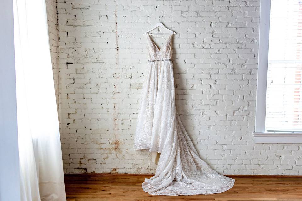 Bridal dress | Photo by Ryan Levin