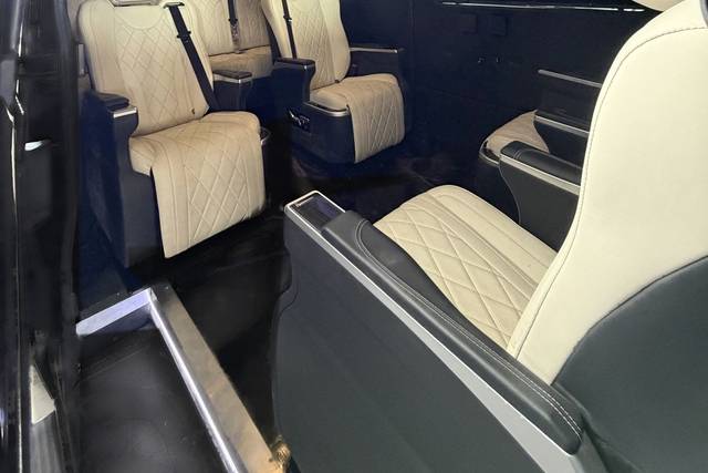 Maybach Shuttle seating