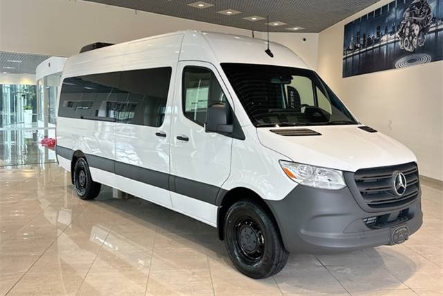 07-executive-white-exterior.jpg