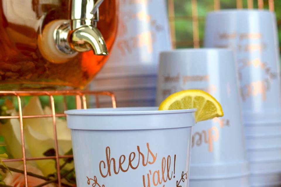 Plastic wedding souvenir cups personalized