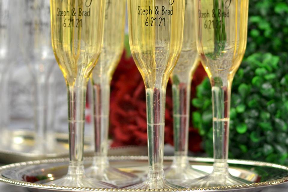 Personalized champagne flutes