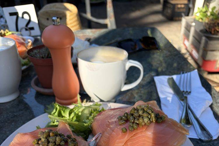 LOX LOCAL BAGEL