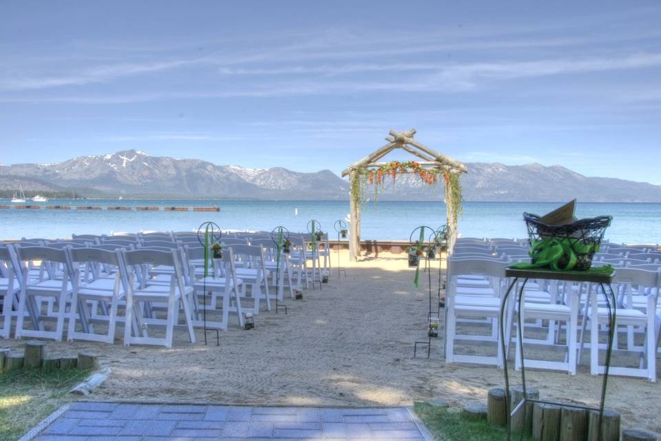 Weddings at Lakeside Beach