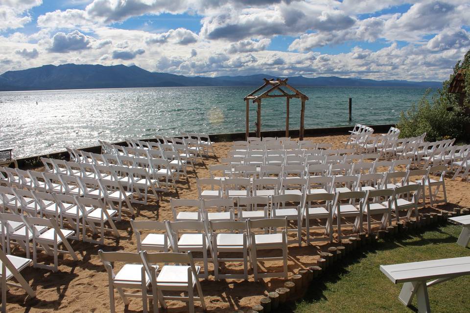 Weddings at Lakeside Beach