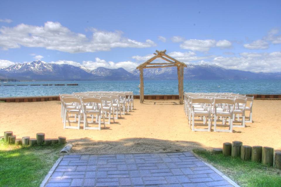 Weddings at Lakeside Beach