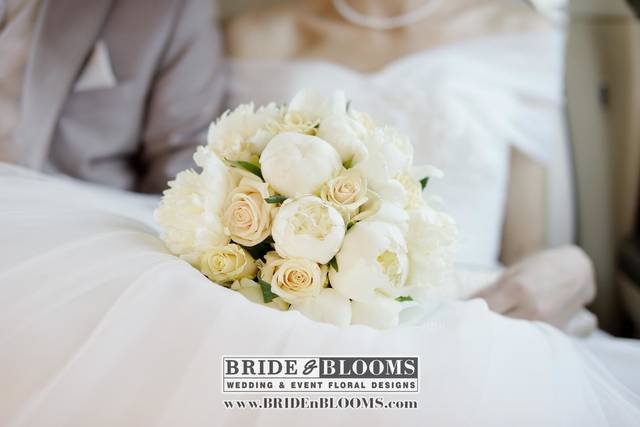 Bride & Blooms