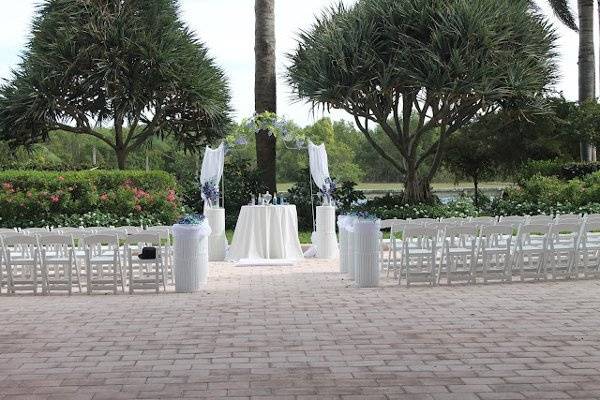 Barefoot To Elegant Wedding Officiants of South and Central Florida