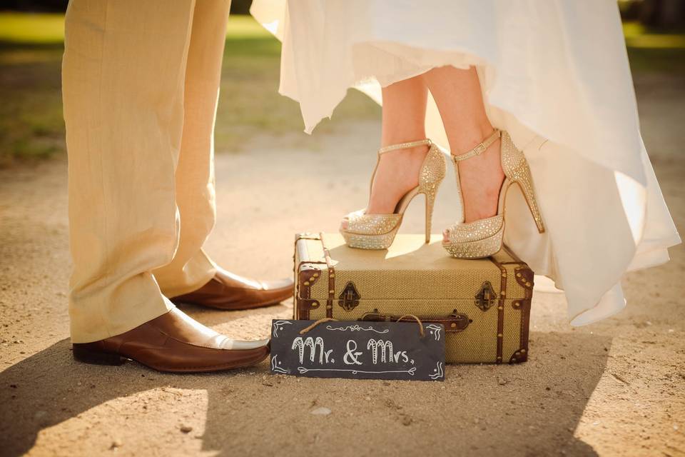 #weddingphotography #weddingprops #priscilamateiphotography