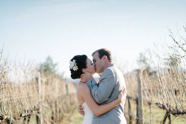 Winter Wedding at King Family Vineyards. Photo Credit: Sarah Cramer