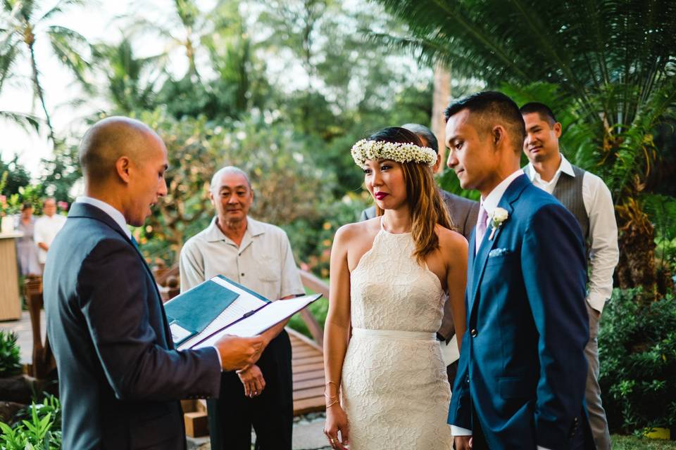Officiant Chris