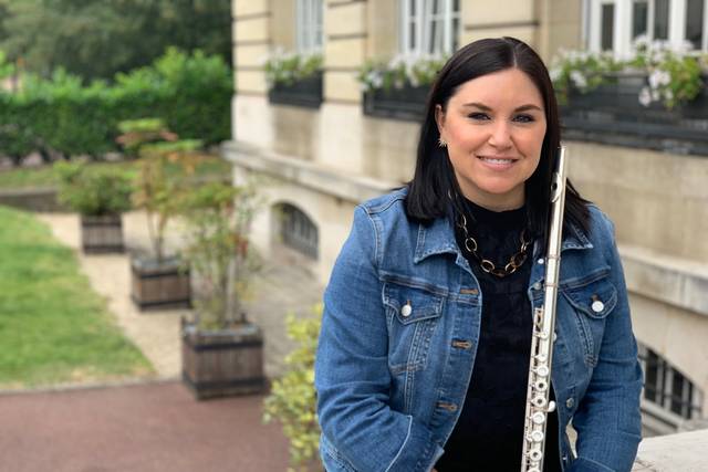 Allison Lacasse, manager