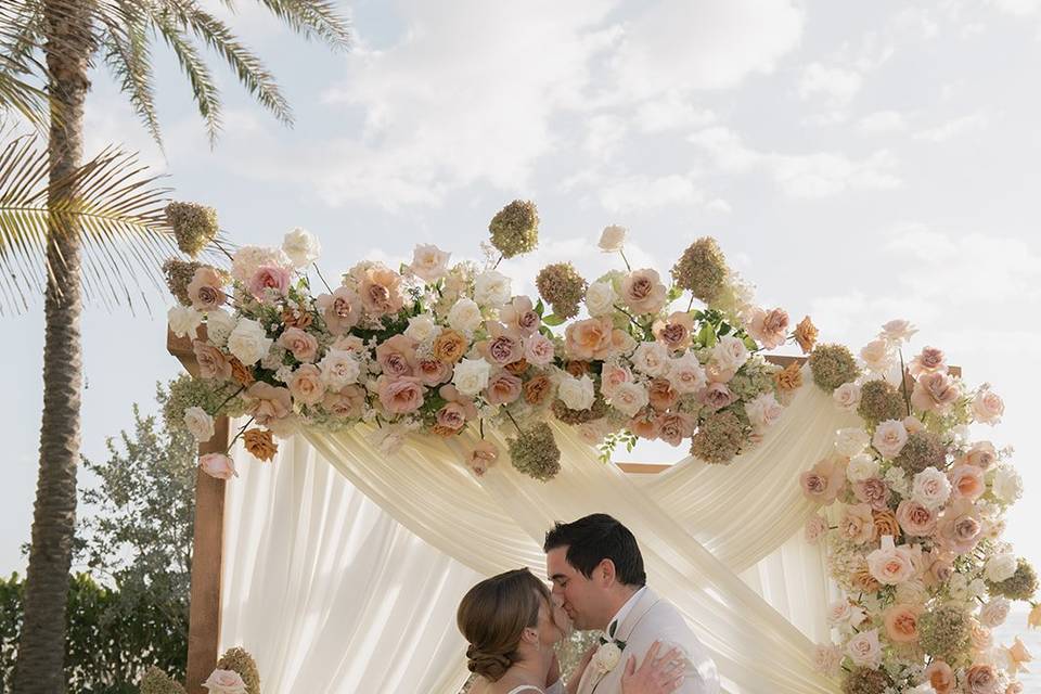 LaPlaya Intimate Lawn Wedding
