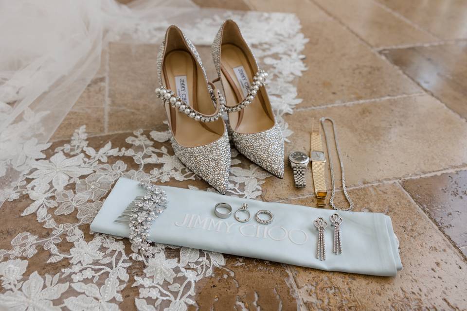 Wedding accessories