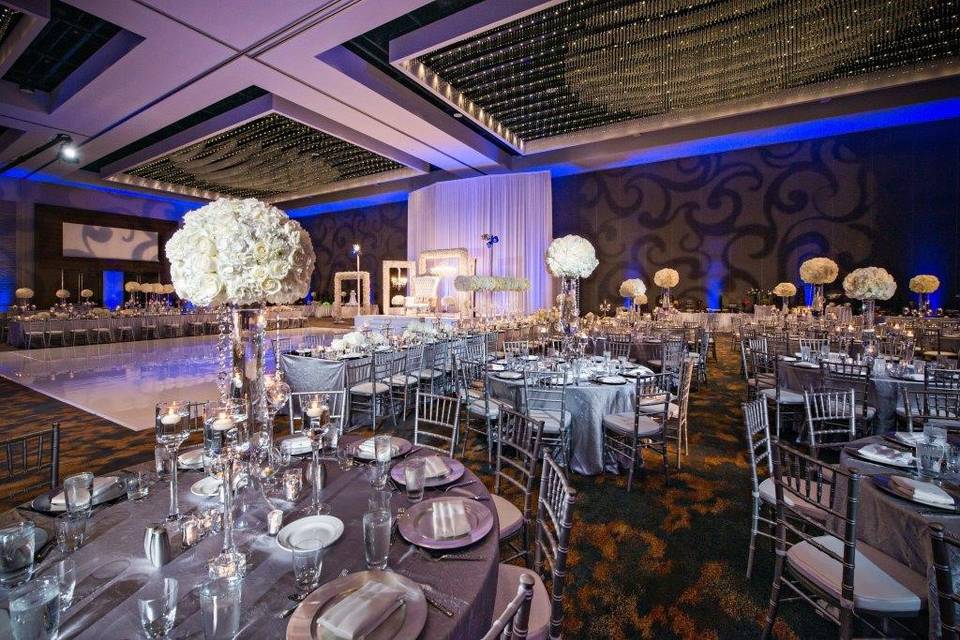 MRRIOTT GRAND BALLROOM