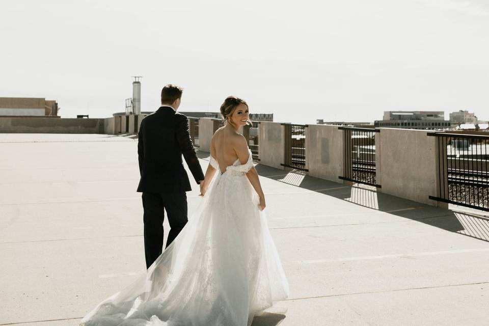 Timeless wedding photography c