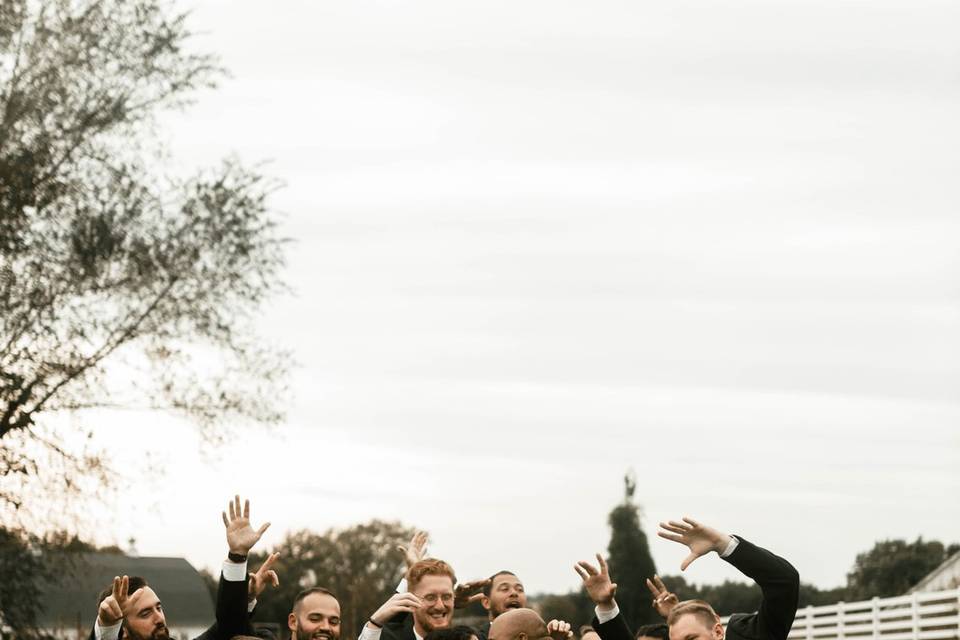 Timeless wedding photography c
