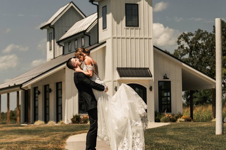 Timeless wedding photography c
