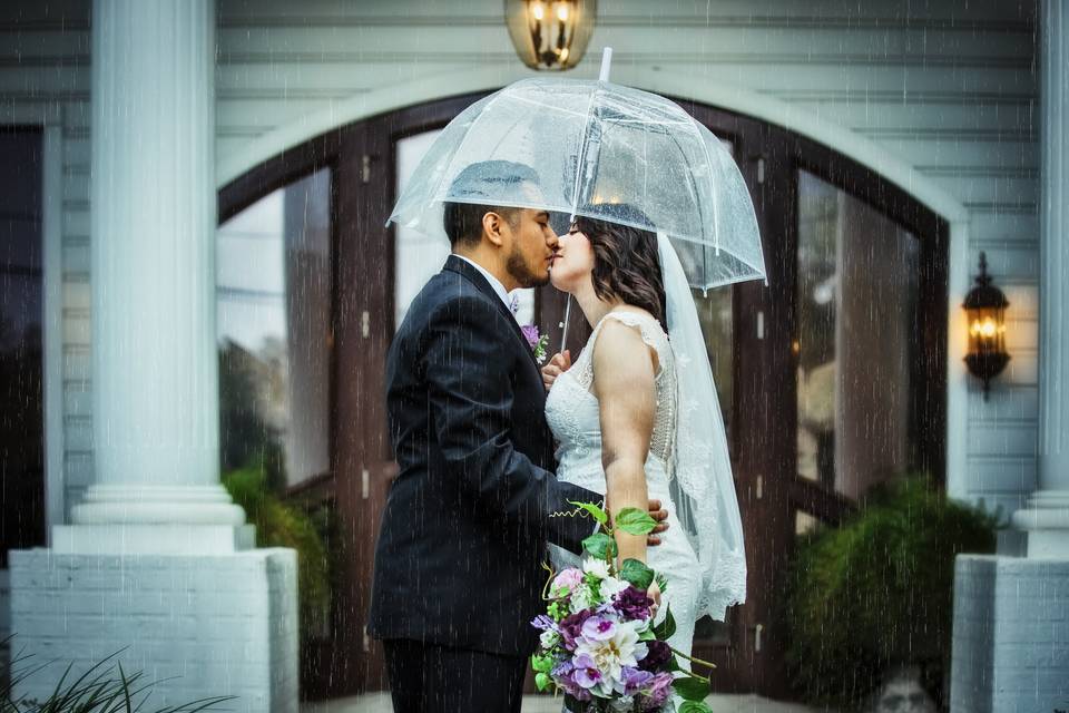 Rainy day wedding at Heather's