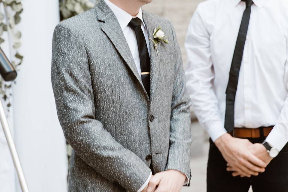 Groom's reaction
