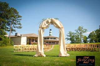 Lighthouse Keowee Restaurant