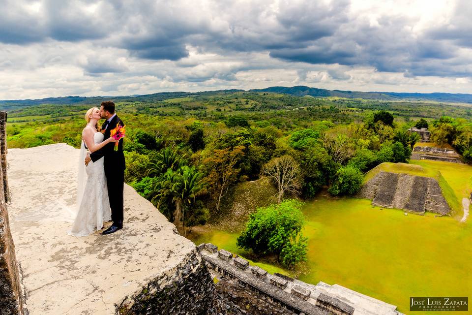 Signature Belize Weddings