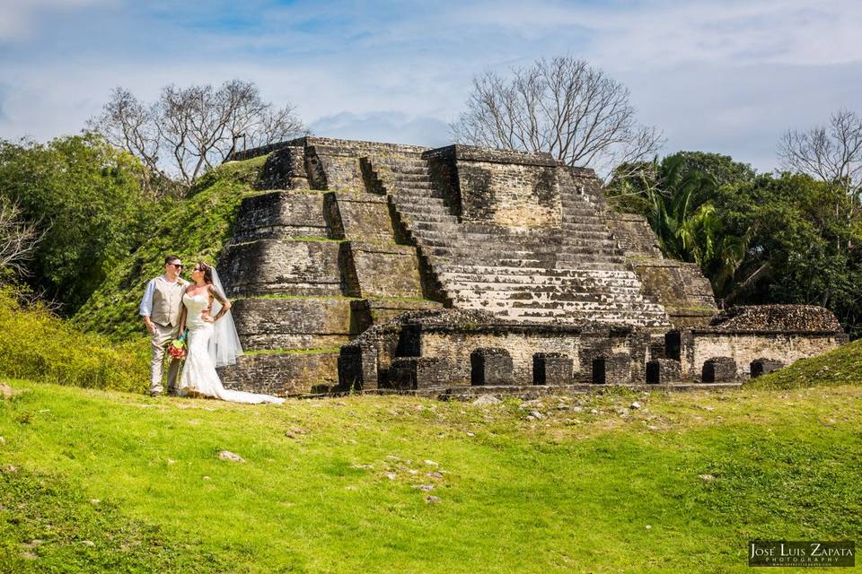 Signature Belize Weddings