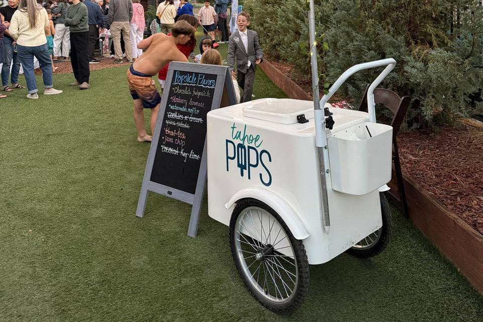 Tahoe Pops catering cart