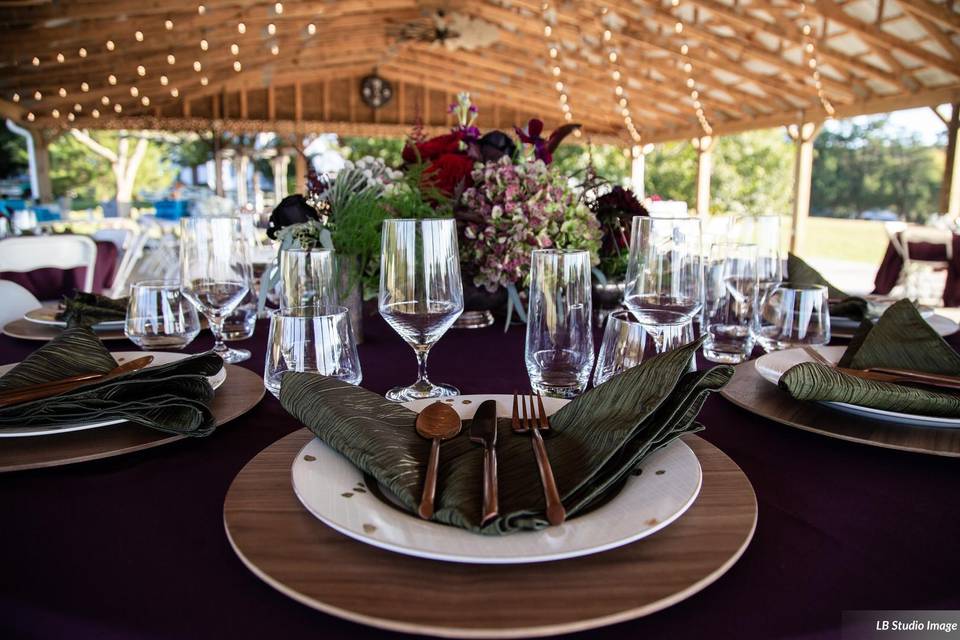 Table setting and decor