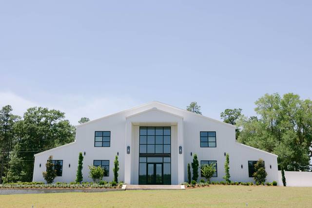 Lakeside Manor