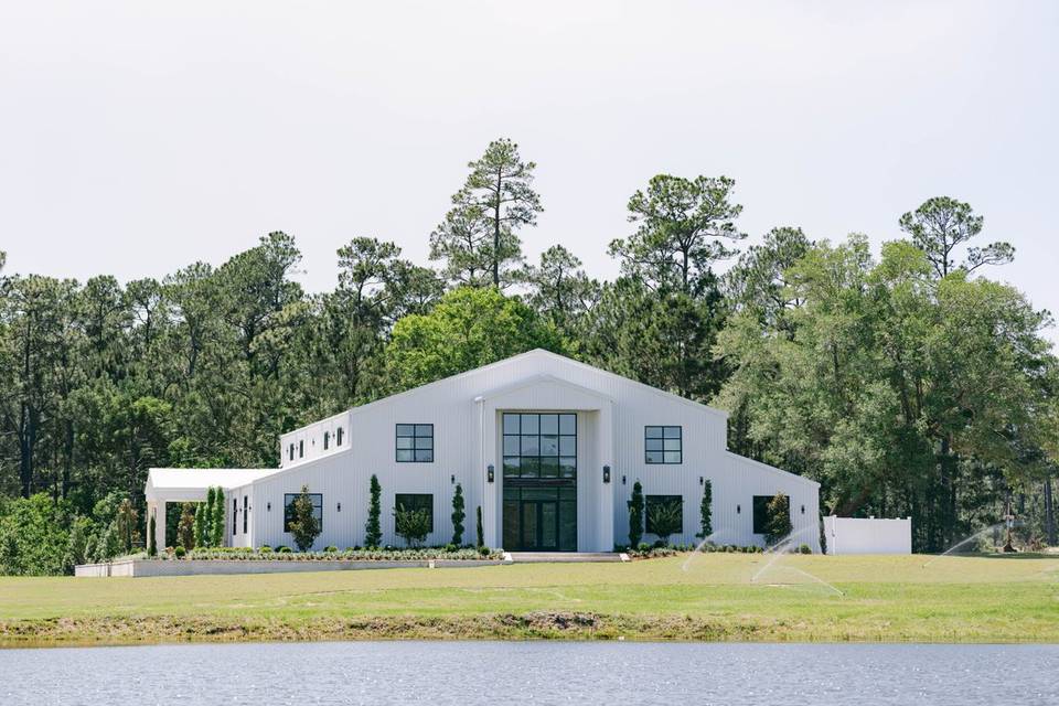 Lakeside Manor