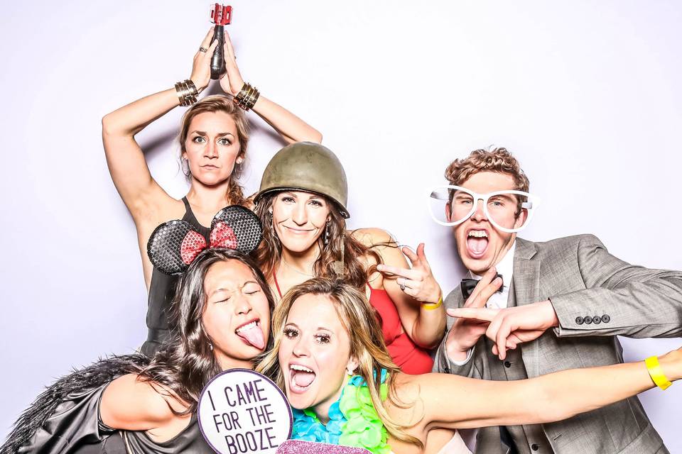 Pineapple Photo Booth Co