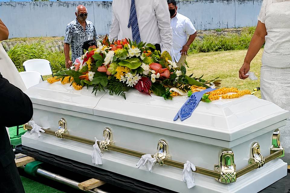 Extra Large Casket Spray
