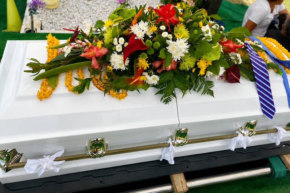 Extra Large Casket Spray