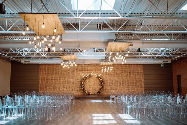 Spacious ceremony space