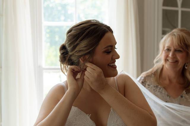 Waukesha wedding hairstylist