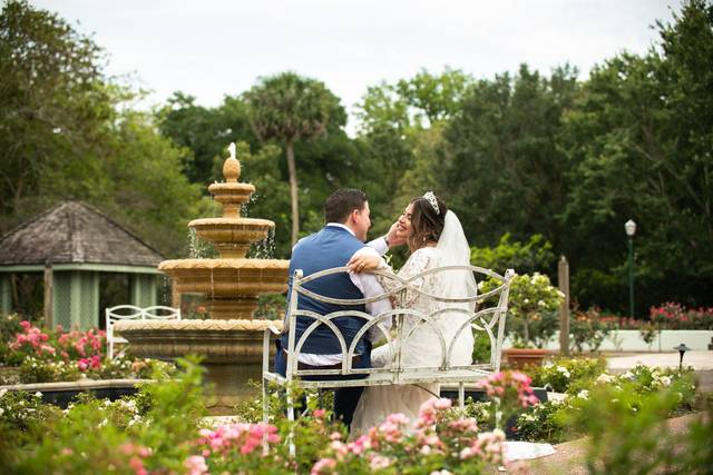 Lue Gardend wedding