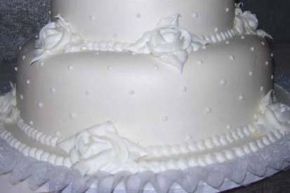 One of our most popular designs, this cake looks gorgeous in any color combination!