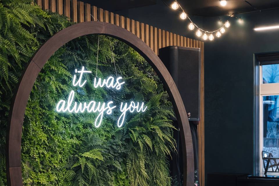 Greenery wall with wooden ring