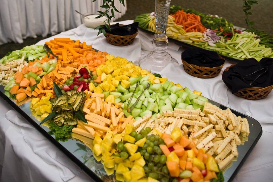 Fruits and vegetables platter